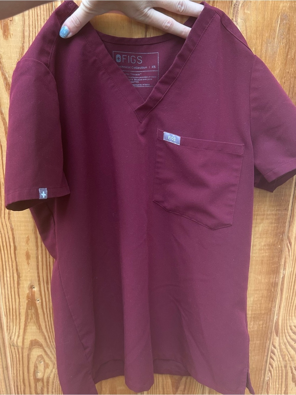 Figs scrub top